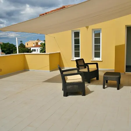 Villa Capricorn