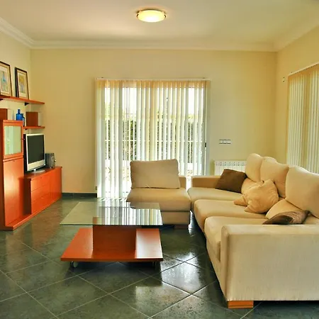 Villa Capricorn